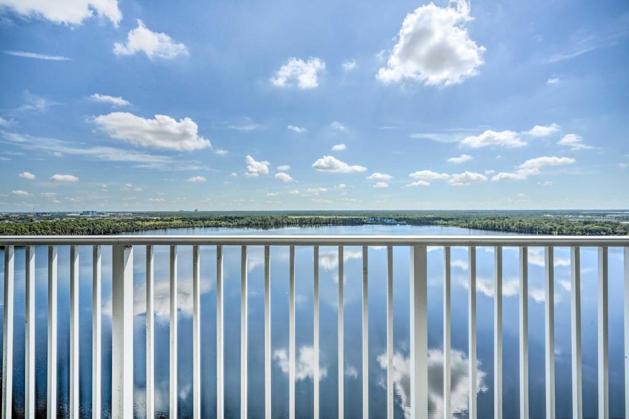 Sunny With Balcony About 1 Mi To Disney! Apartment