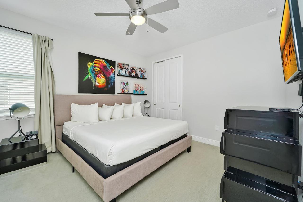 Breathtaking With Theater Near World By Rentyl - 7703g Holiday home Orlando