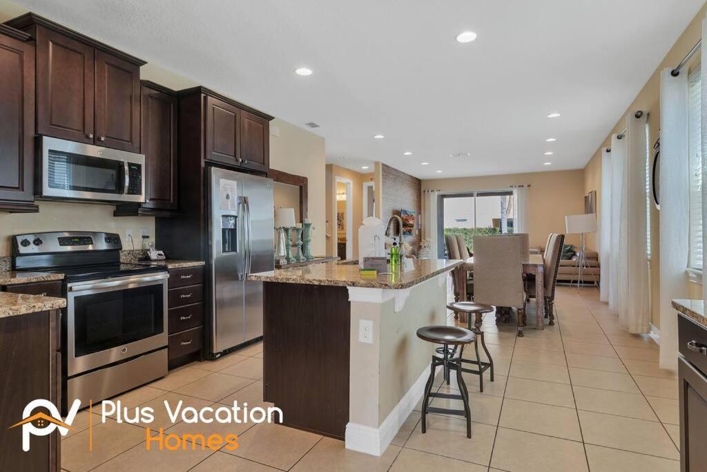 7617-luxury Wpool & Hot Tub