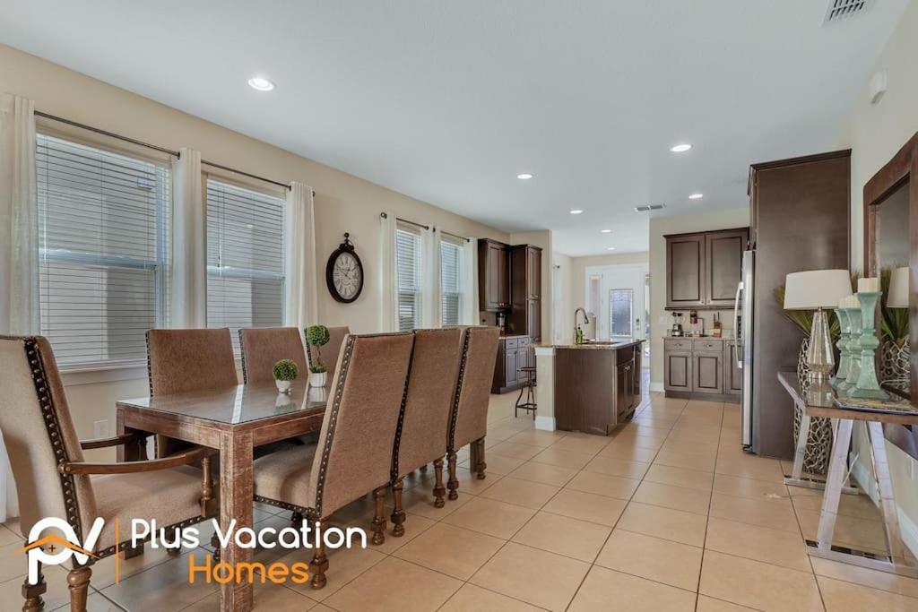 7617-luxury Wpool & Hot Tub Villa