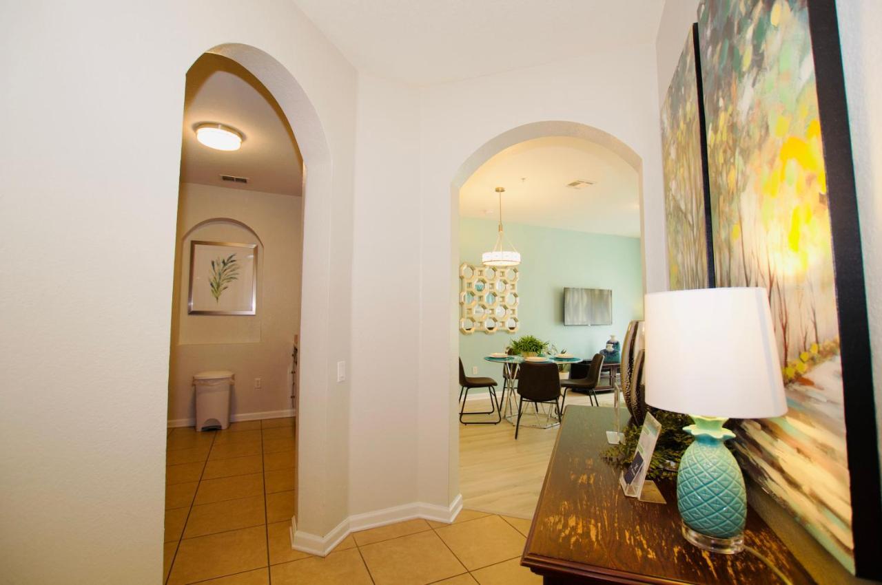 Vista Cay Standard 2 Bedroom Apartment *
