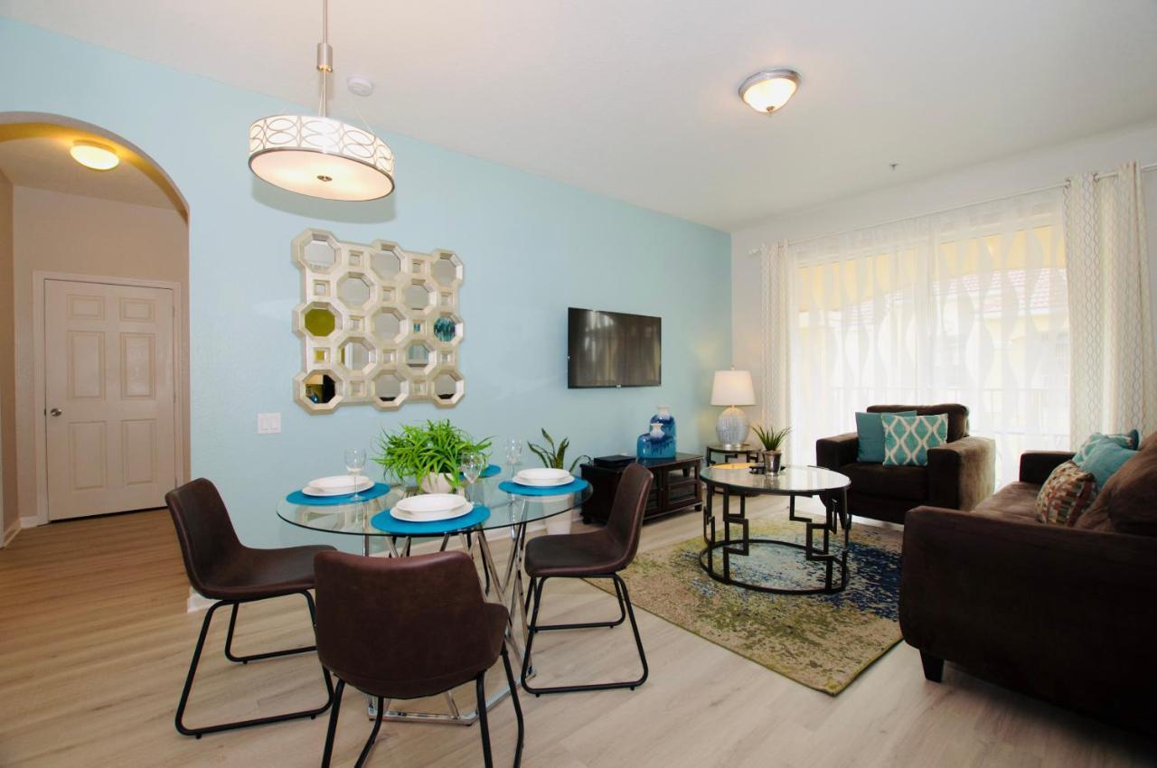 Vista Cay Standard 2 Bedroom Apartment