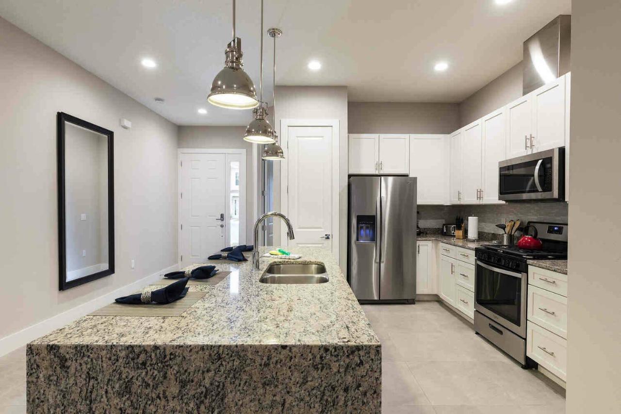 Holiday home 7590sd Perfect Cozy Townhome 15min-disney Parks
