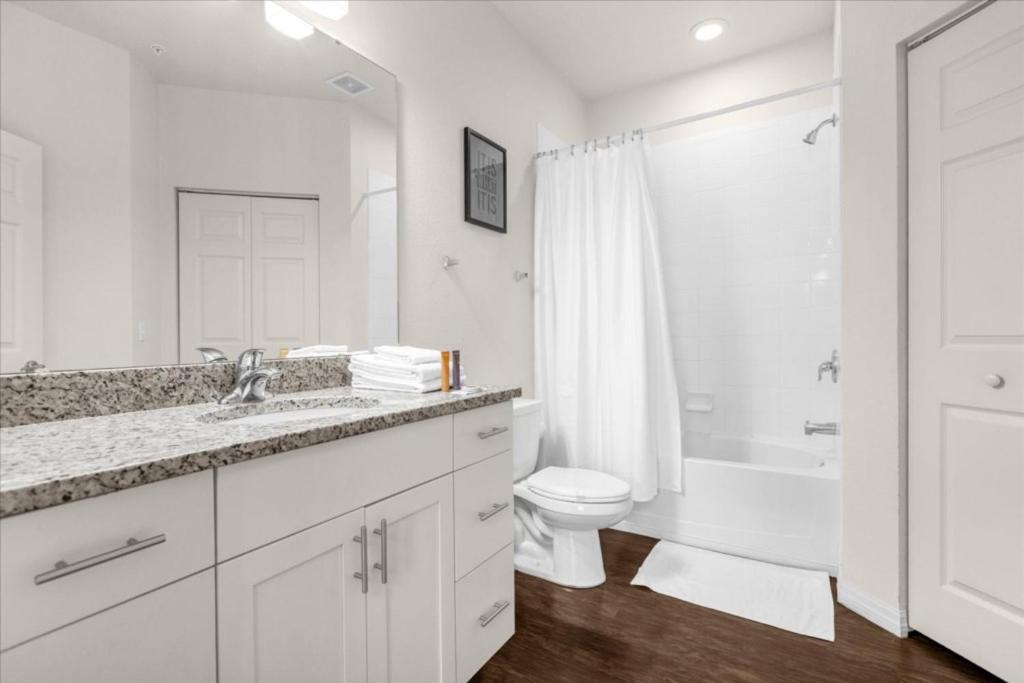 Holiday home 4 Bedrooms - 3 Bathrooms - Lucaya Village 21-101 Orlando