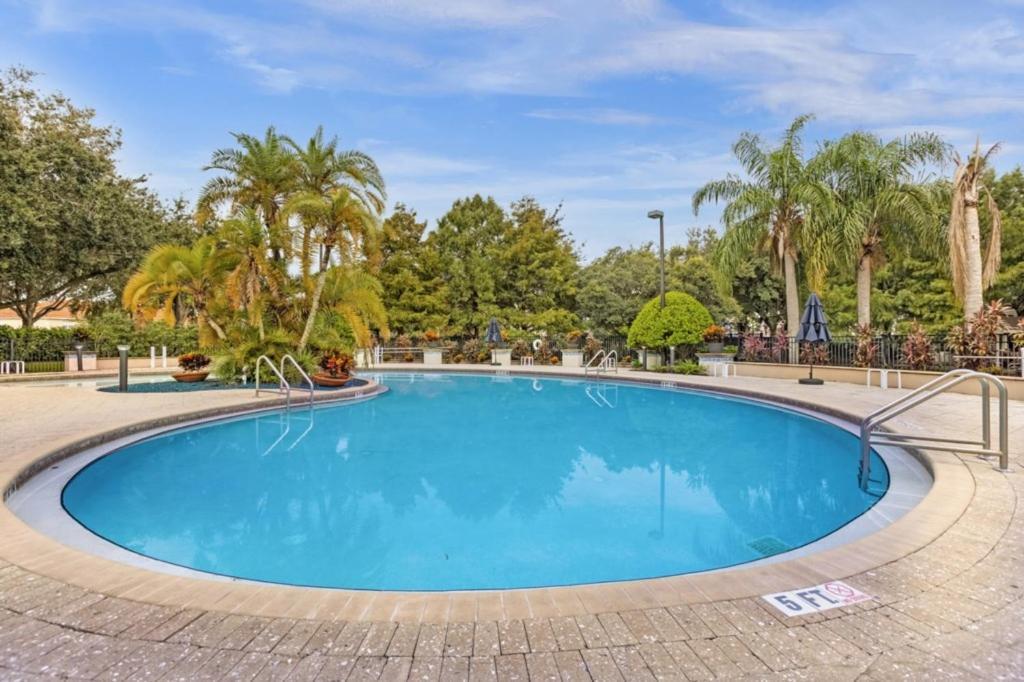 Holiday home 4 Bedrooms - 3 Bathrooms - Lucaya Village 21-101