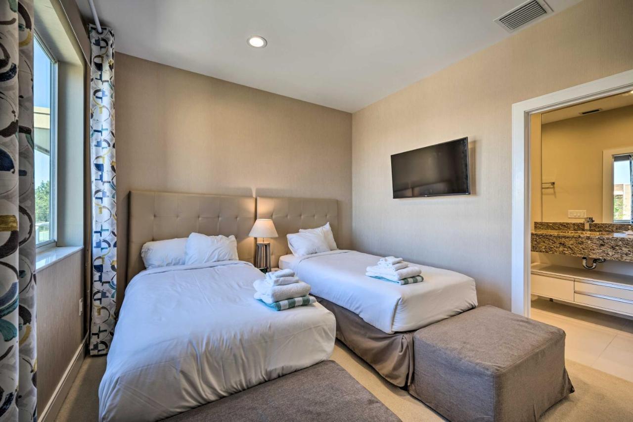 Upscale Townhome Close To Walt World! Holiday home Orlando