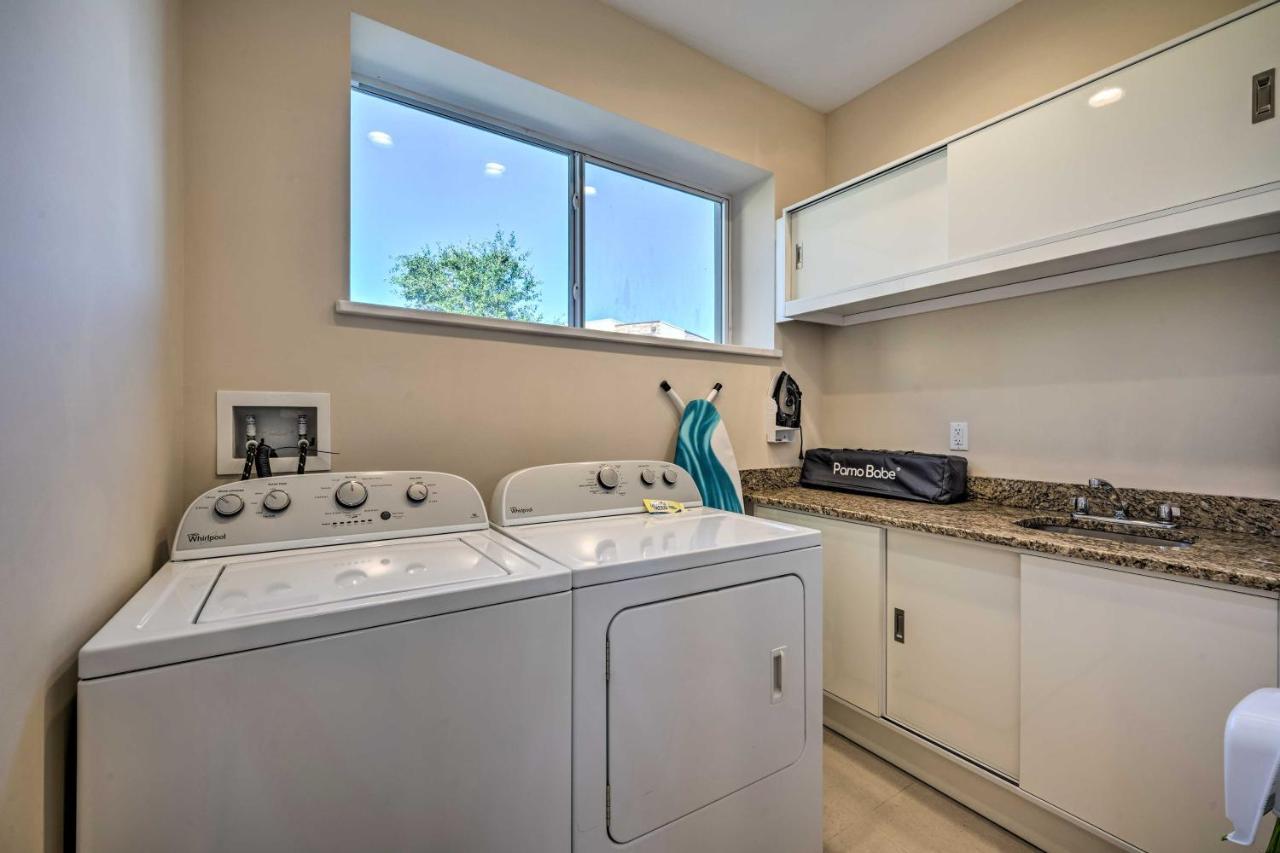 Upscale Townhome Close To Walt World! Holiday home *