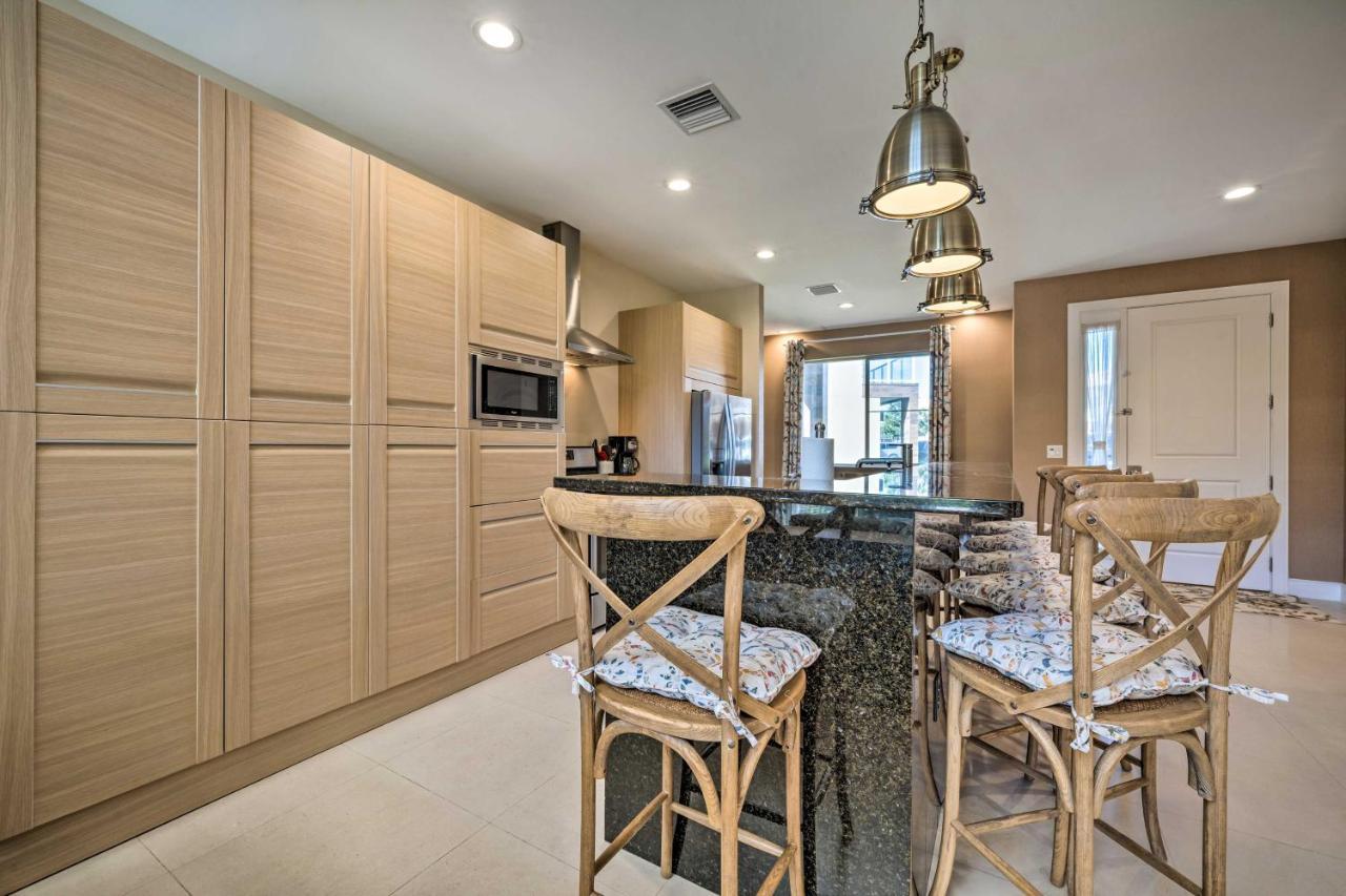 Upscale Townhome Close To Walt World! Holiday home *