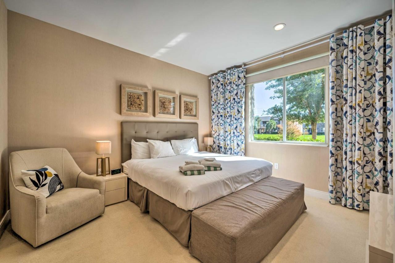 Upscale Townhome Close To Walt World! Holiday home Orlando