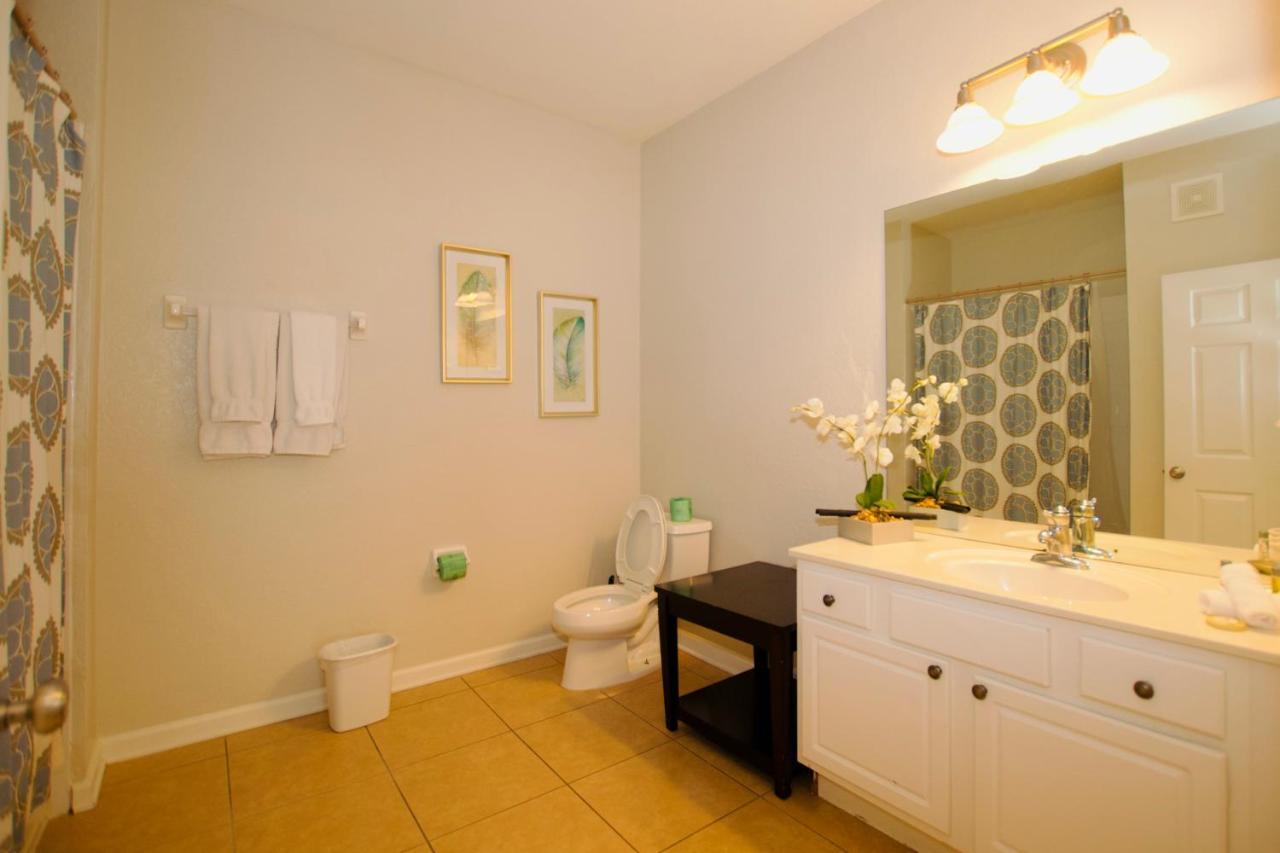 Vista Cay Standard 2 Bedroom *