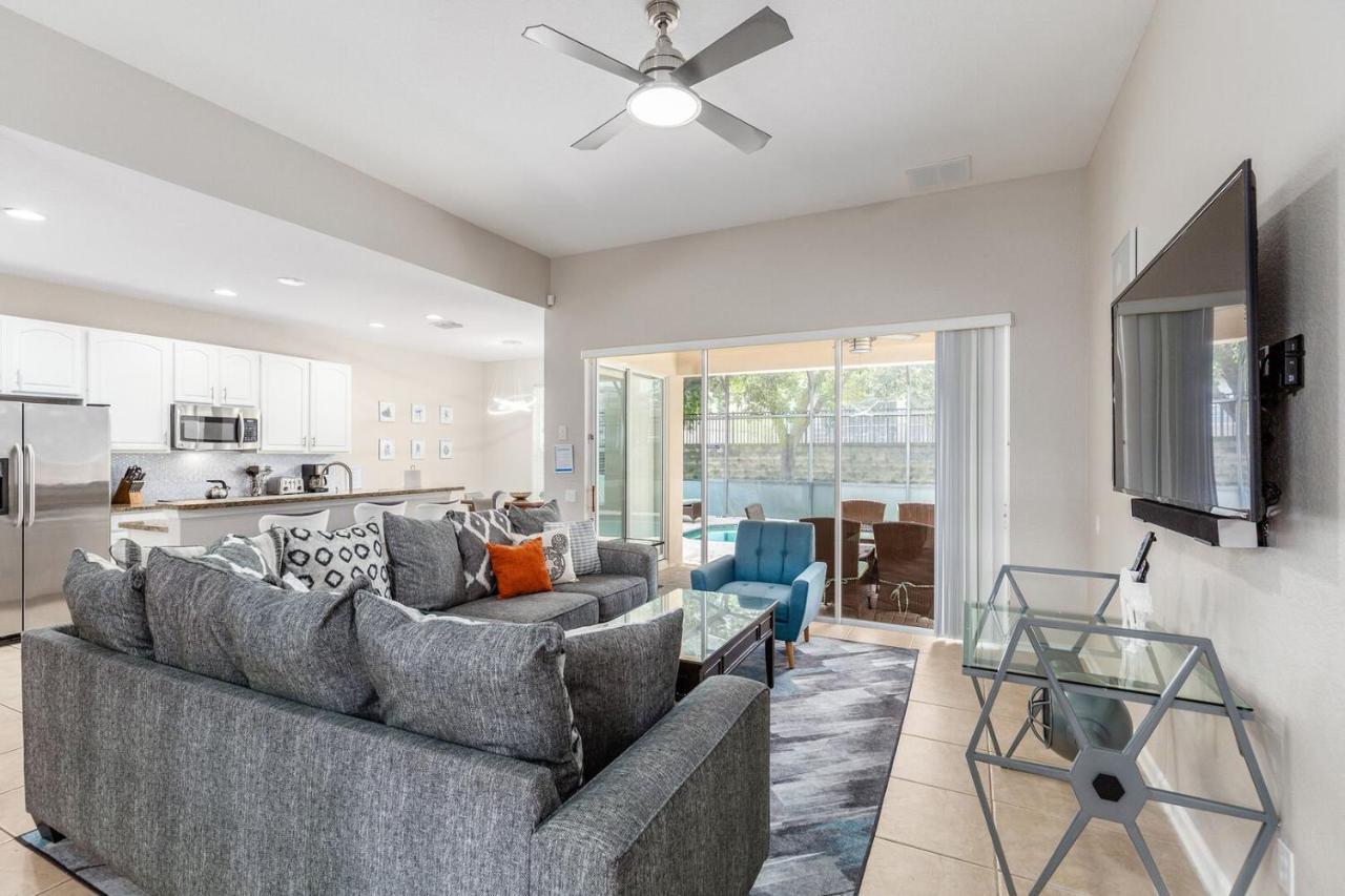 Windsor Galaxy 5 Bed/5 Bath Pool Near *