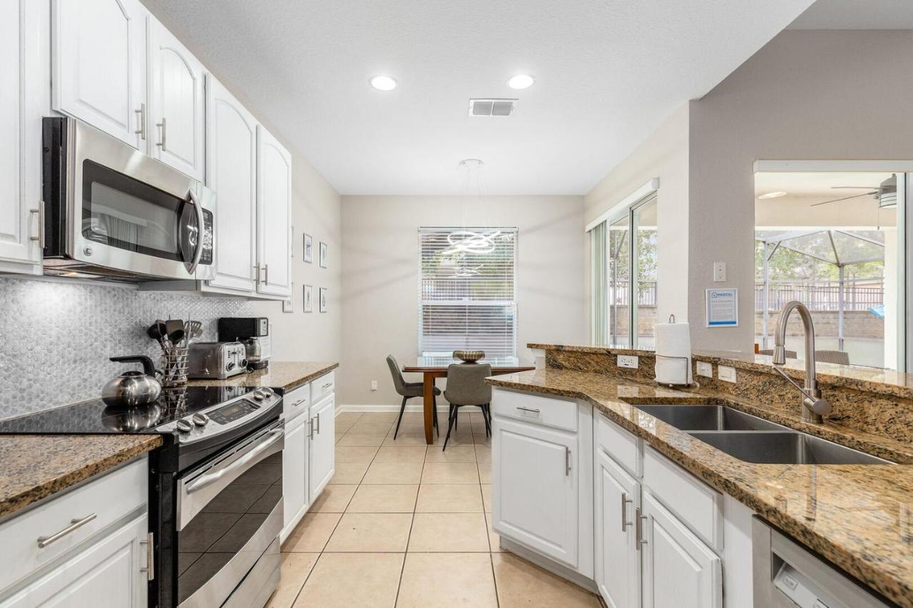Villa Windsor Galaxy 5 Bed/5 Bath Pool Near Orlando