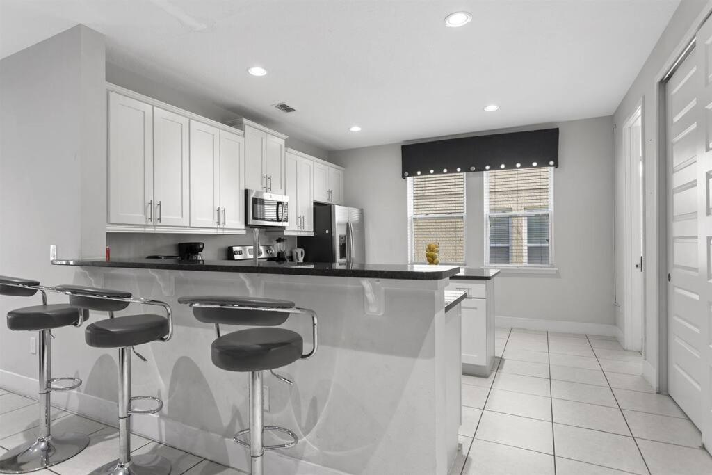 350-360 Large Family By Holiday home Orlando