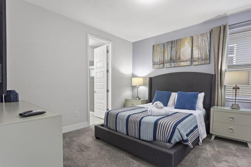 Holiday home 350-360 Large Family By