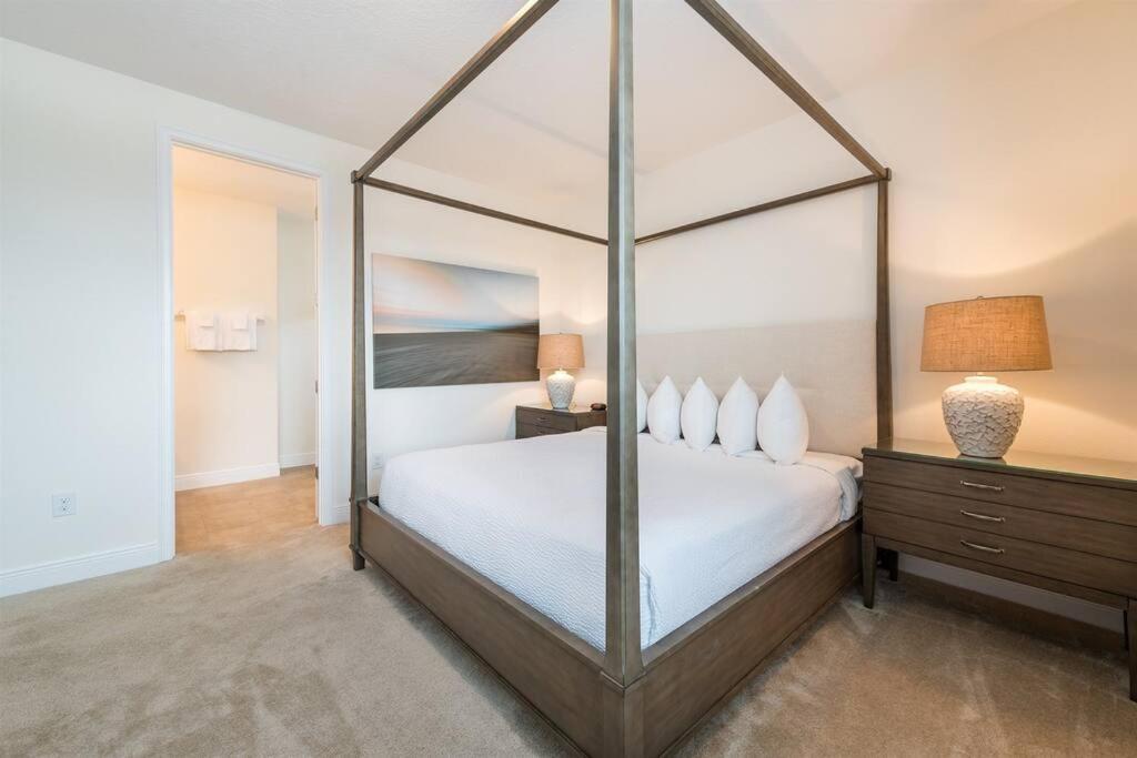 350-360 Large Family By Holiday home *