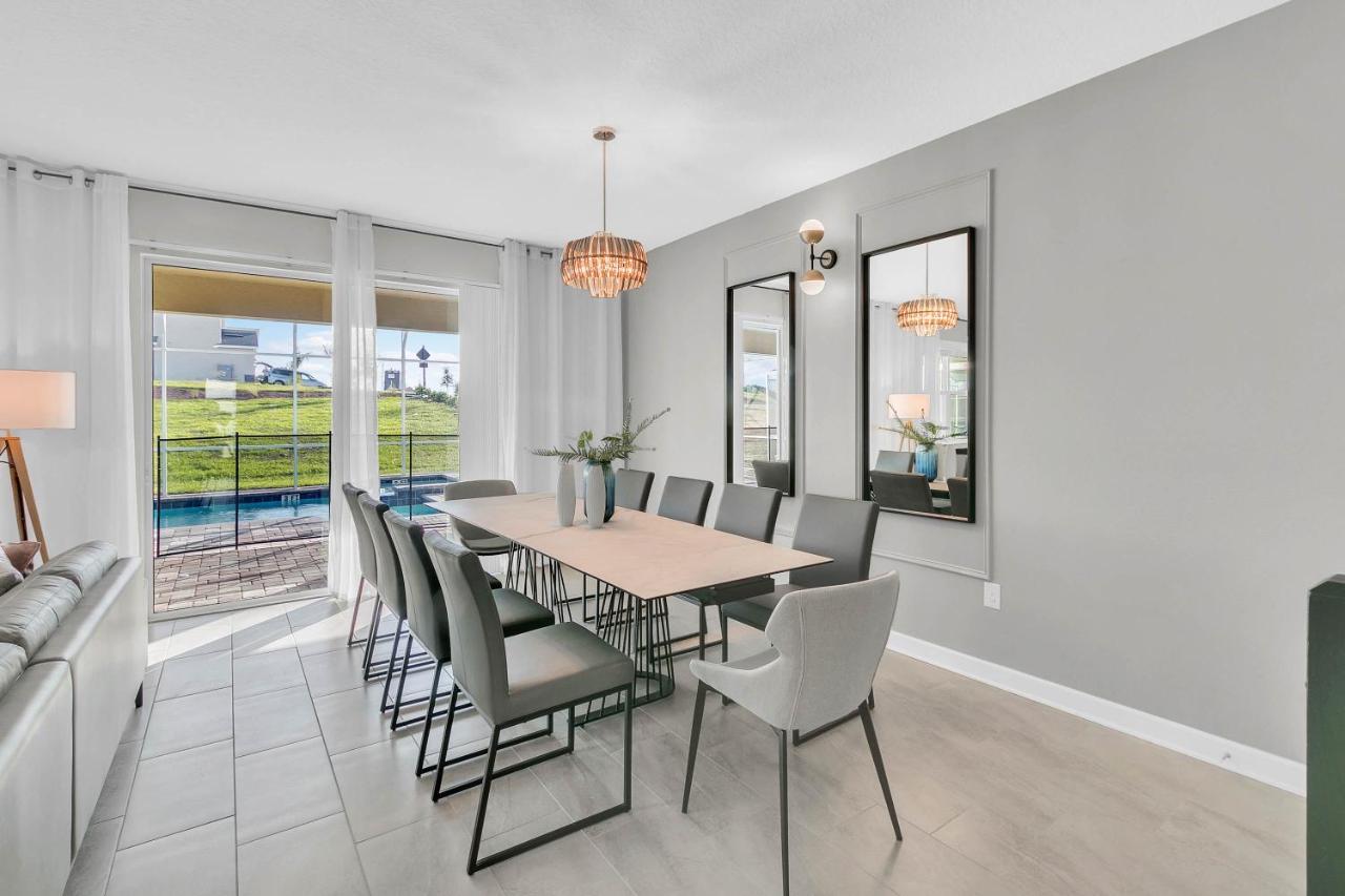 9 Bedrooms - 5 Bathrooms - Champions Gate 8824 Cb Holiday home