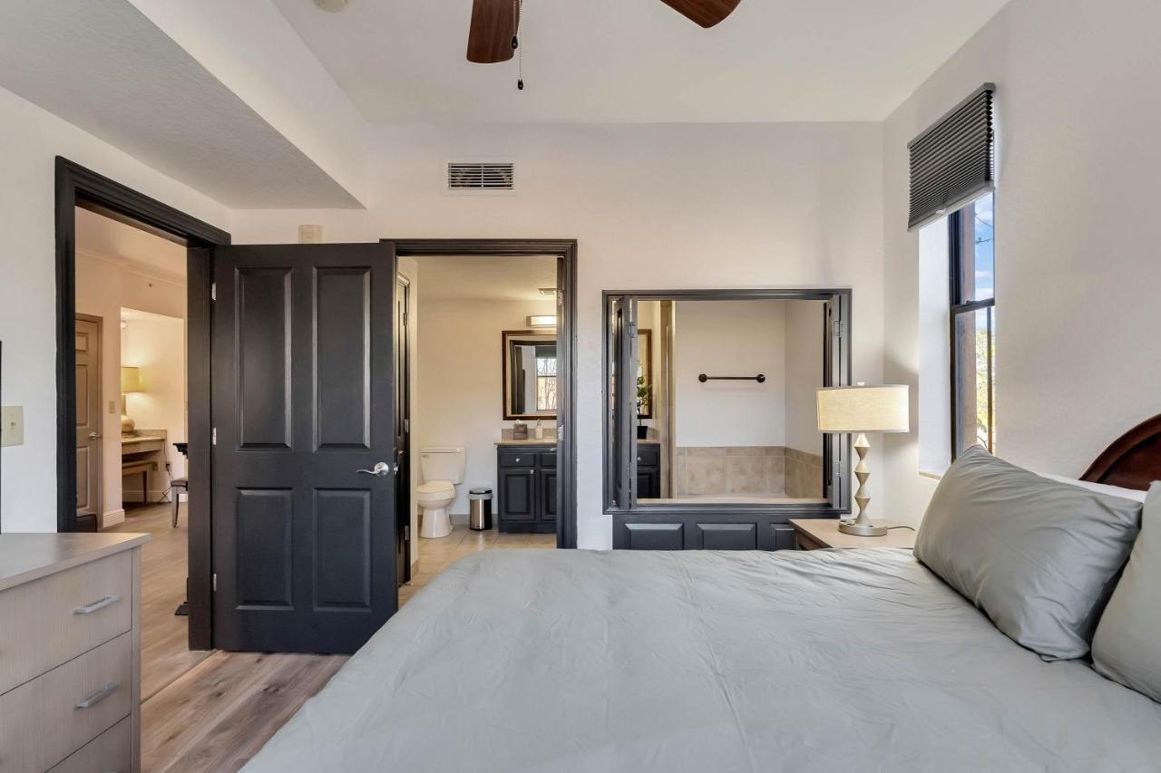 Designer Corner 3br/2ba -disney & Universal Apartment *