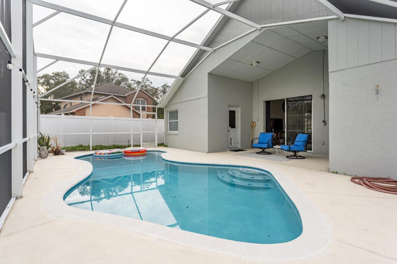 East Getaway - 3br/2bth - *pool *parking Holiday home Orlando