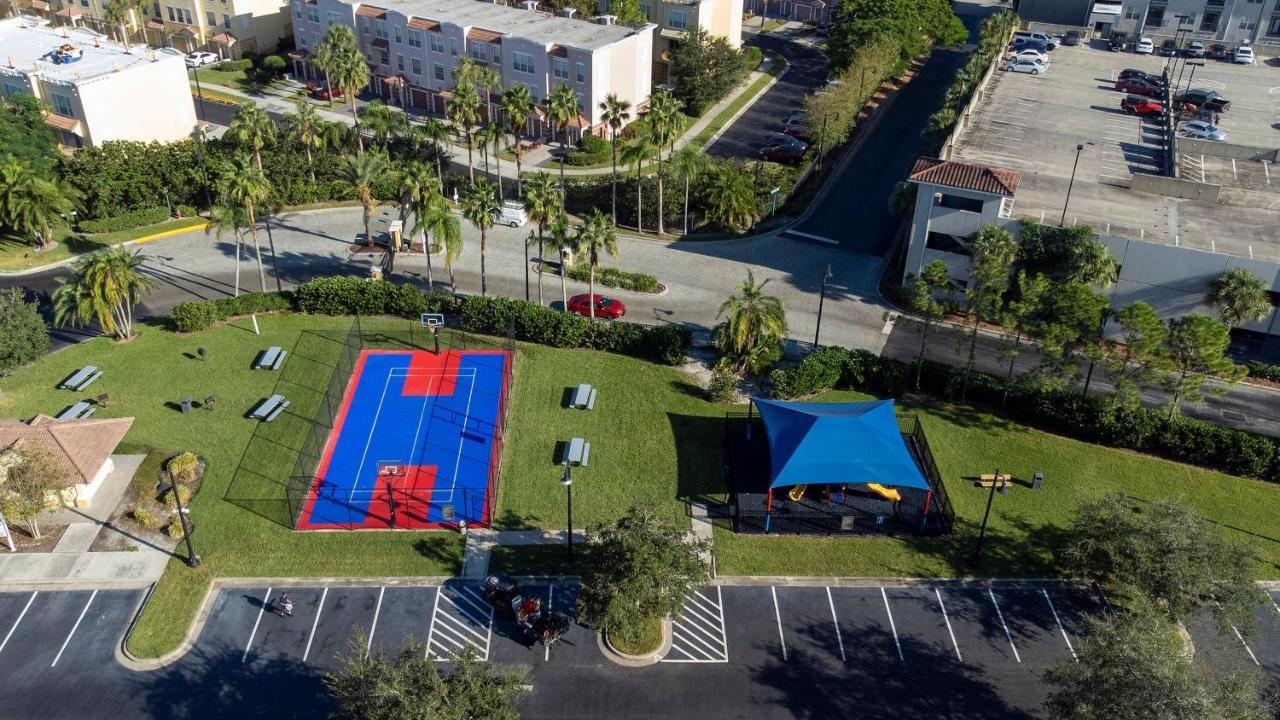 Vista Cay Orlando