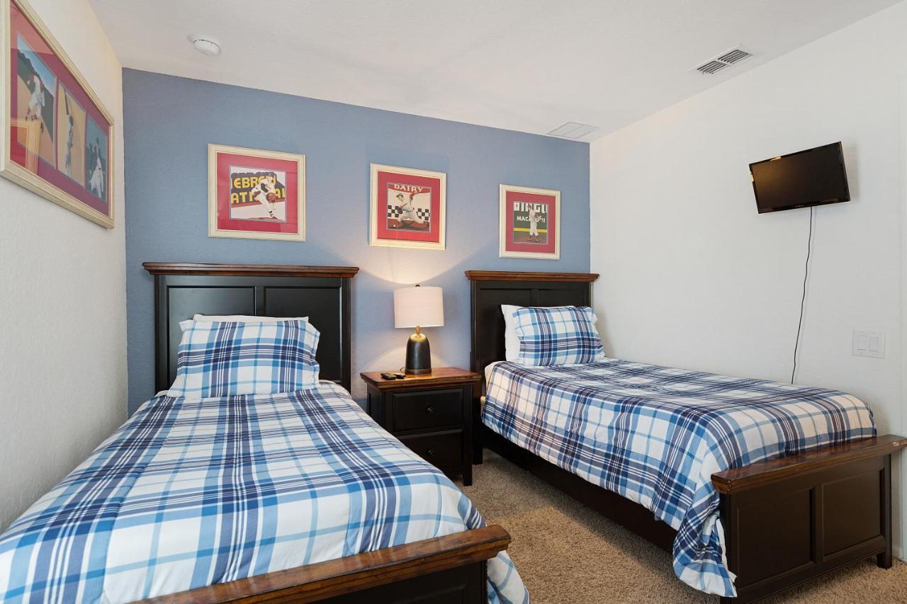 Holiday home Windsor Dream - 6 Bedroom Pool