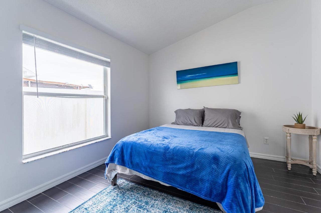 East Getaway - 3br/2bth - *pool *parking * Orlando