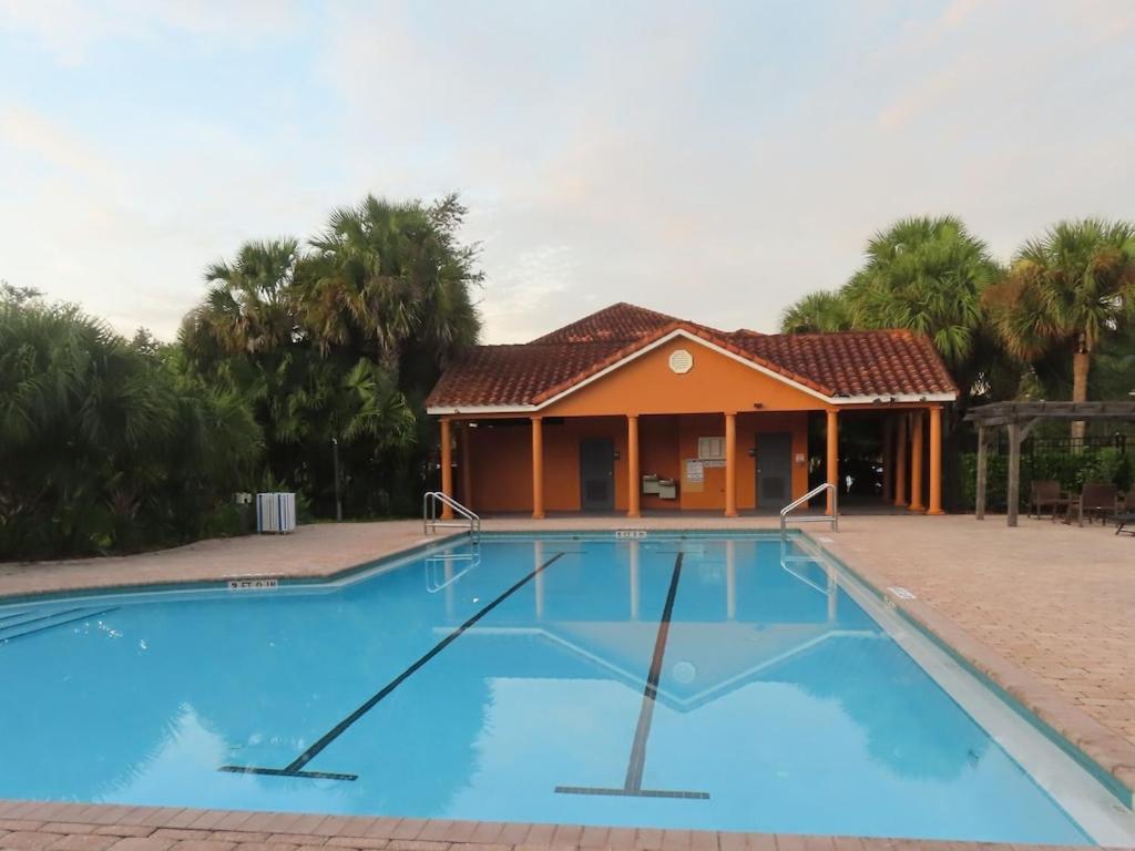 Holiday home Kissimmee Townhome 3 Miles To Disney! *