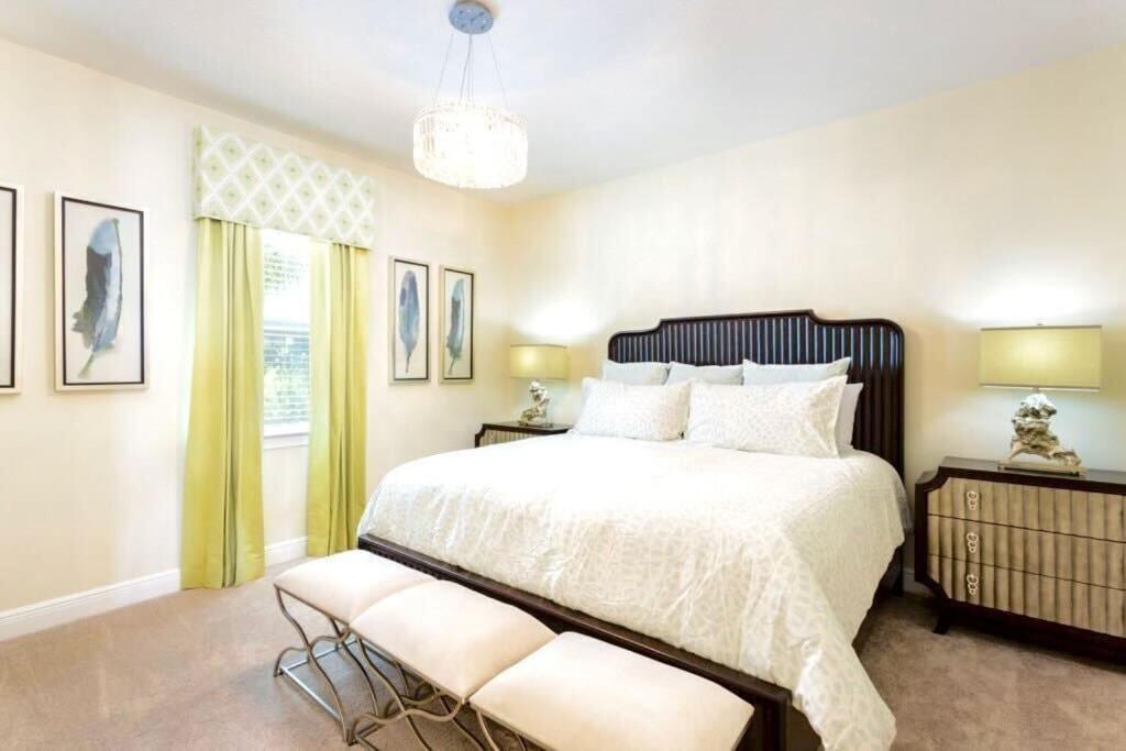 7601 Villa- Private Pool -spa- Game Room- Luxury Themed