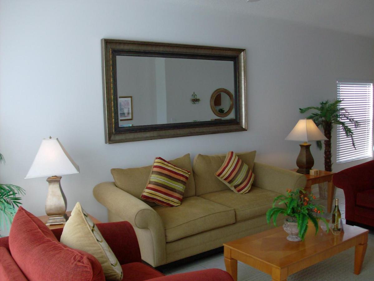 4 Bedroom Value With Private Pool *