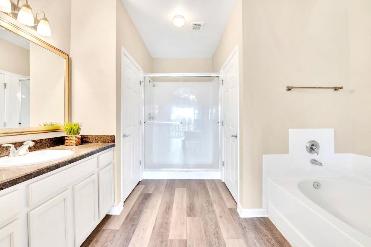 2br - W Hot Tub & Pool - Near Holiday home Orlando