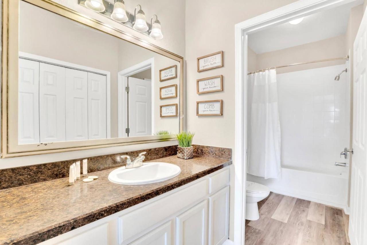 2br - W Hot Tub & Pool - Near Orlando