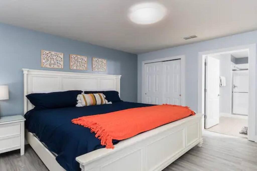 Holiday home Cozy Themed 6 Br/4 Ba, Close To