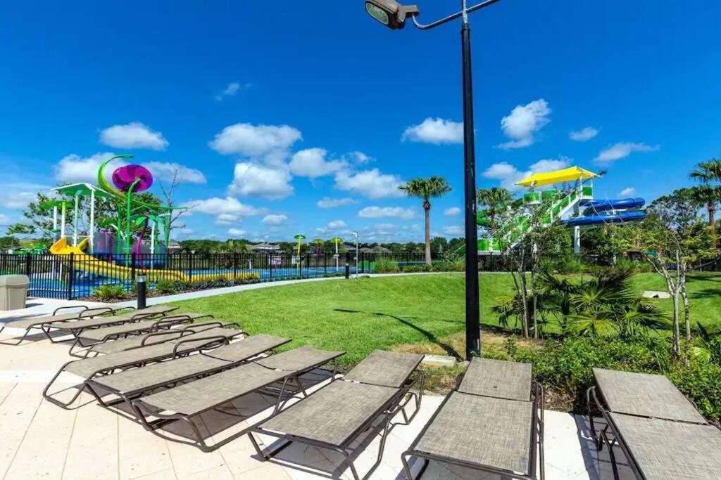 Cozy Themed 6 Br/4 Ba, Close To * Orlando