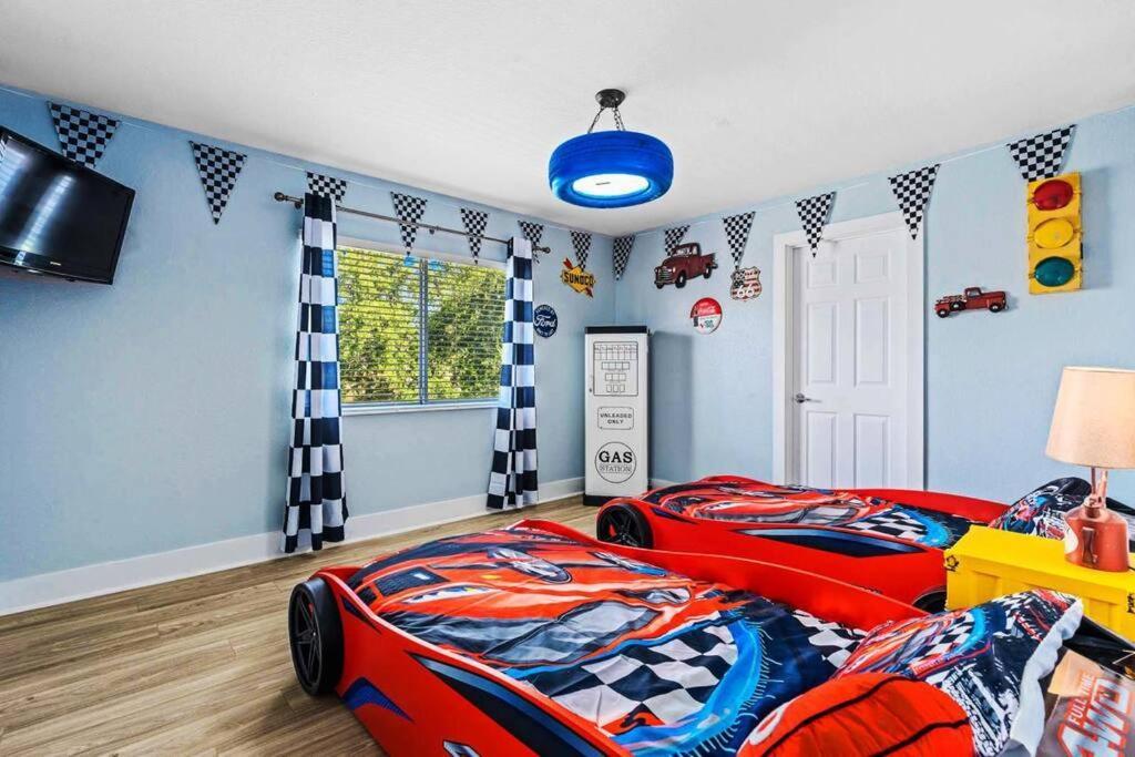 Holiday home Cozy Themed 6 Br/4 Ba, Close To *