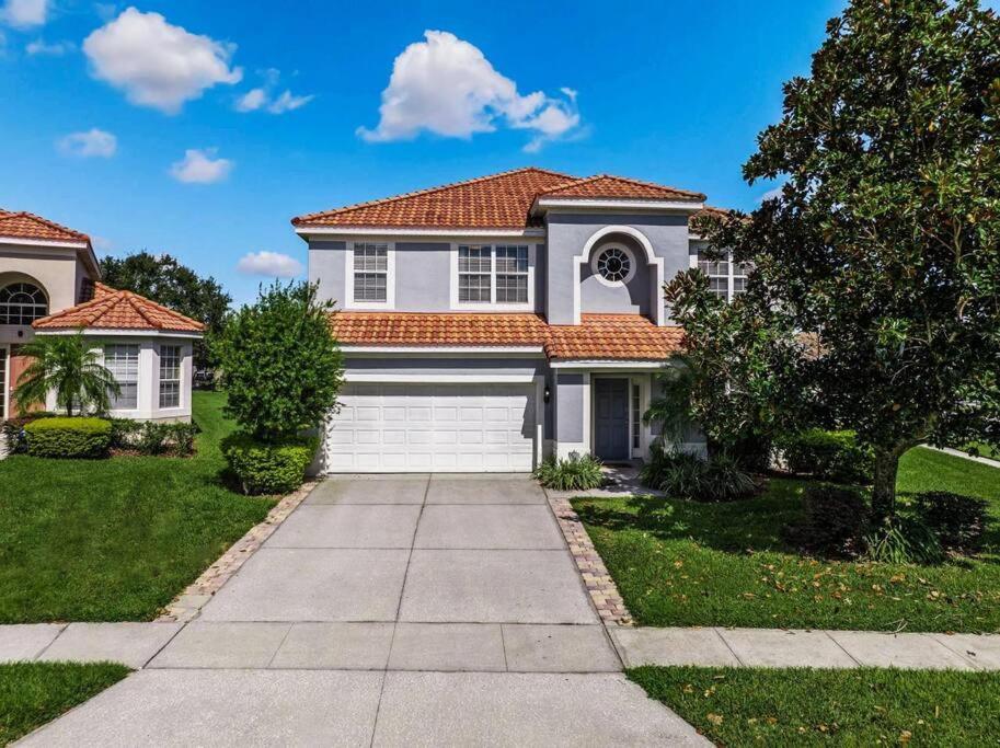 Cozy Themed 6 Br/4 Ba, Close To Holiday home *