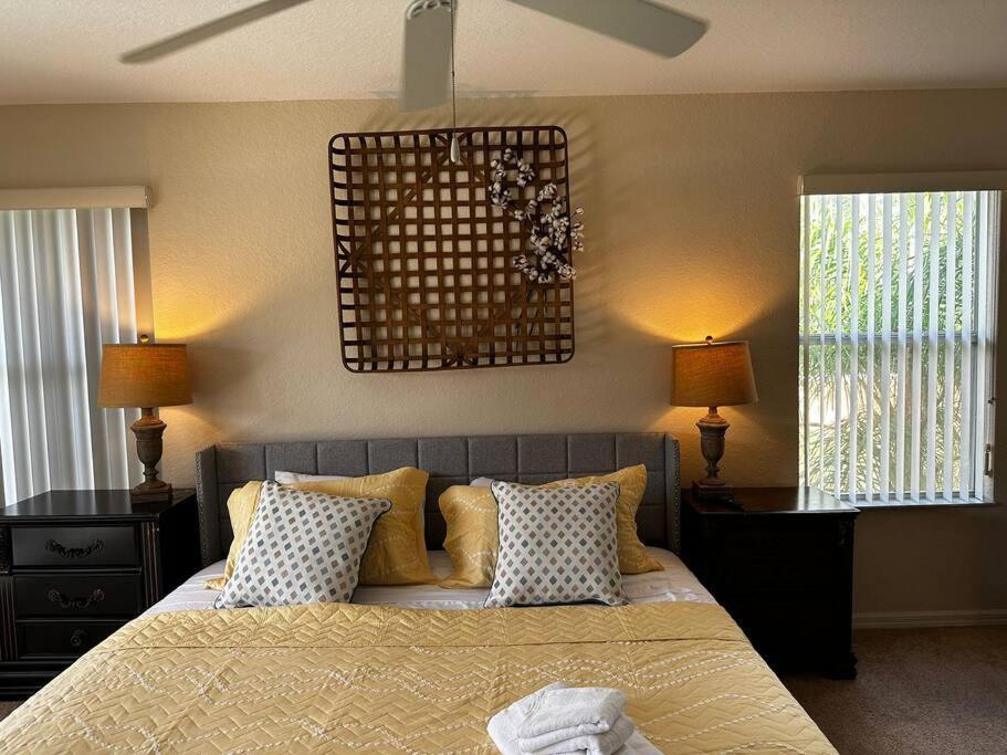 Regal Oaks Mins To Disney Holiday home Orlando