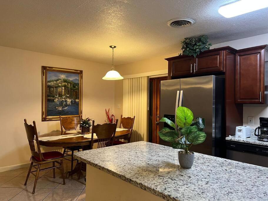 Cozy Family 10 Minutes From Ucf Holiday home Orlando