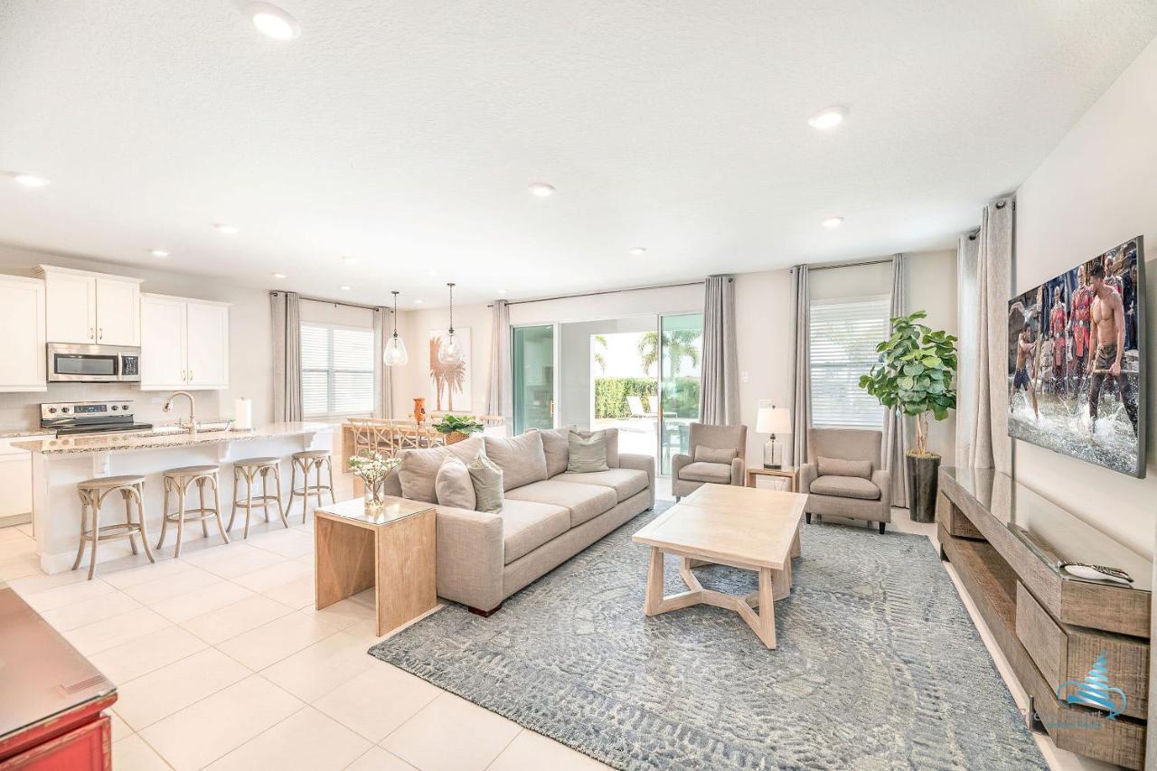 Newly Built Luxury 5bd W Private Pool & Orlando