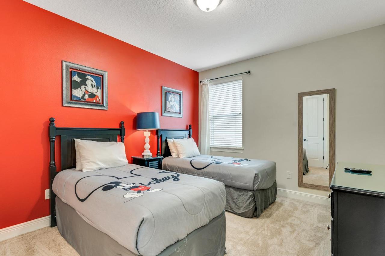 Holiday home Huge 10 Bdr Family House With Arcades And Free Pool Heat Near Orlando