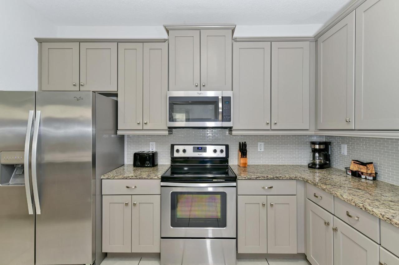 Spacious Near By Rentyl With Private Pool & Amenities - 250c * Orlando