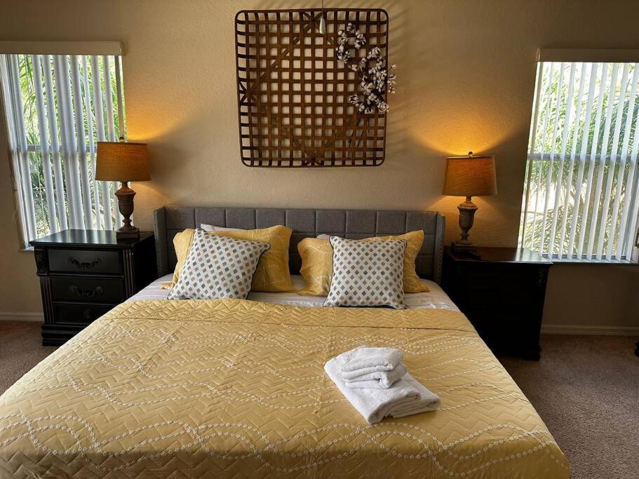 Regal Oaks Mins To Disney Holiday home *