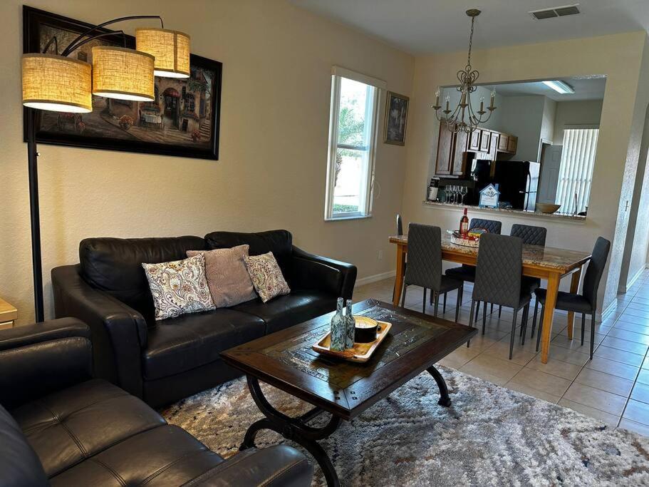 Regal Oaks Mins To Disney * Orlando