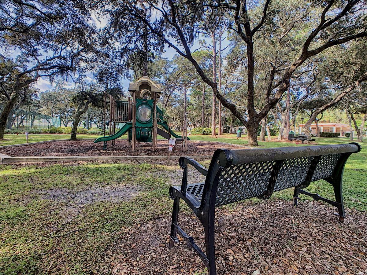 Holiday home Upgraded Game , Pool Spa, Universal , Close By Orlando