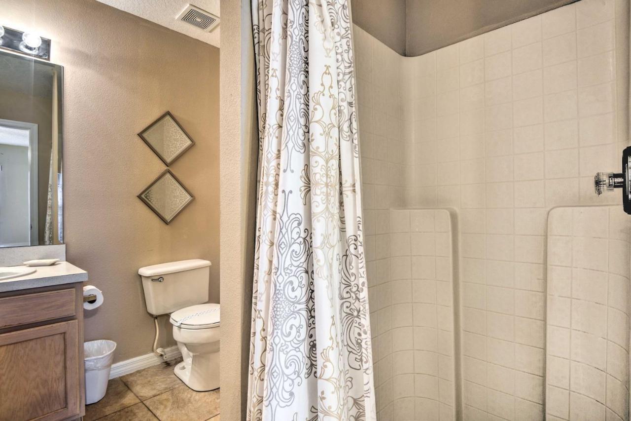 Clermont With Pool And Game Room, 10 Mi To Parks! Holiday home Orlando