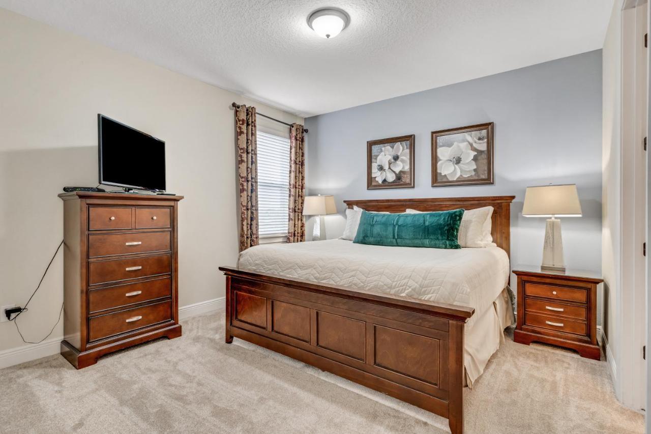 Huge 10 Bdr Family House With Arcades And Free Pool Heat Near Holiday home *