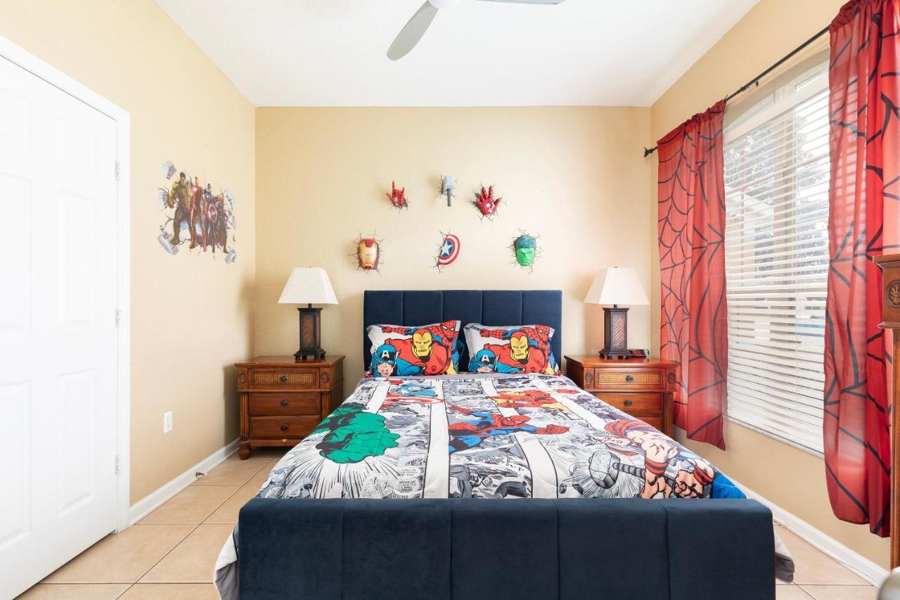 Holiday home Windsor Hills Resort! 2 Miles To Disney! 6 Bedroom With Private Pool & Orlando