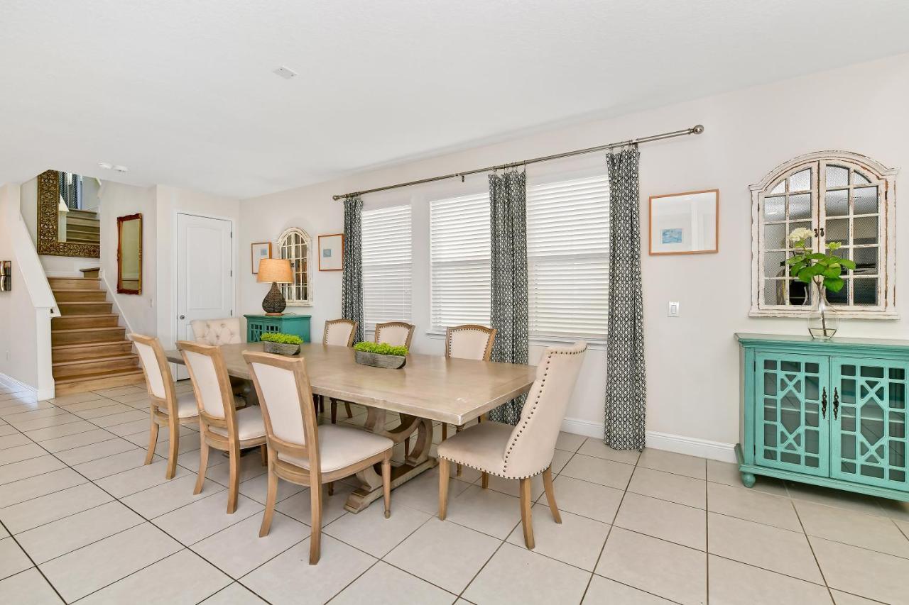 Holiday home Vibrant At Encore Resort: Private Pool & Amenities