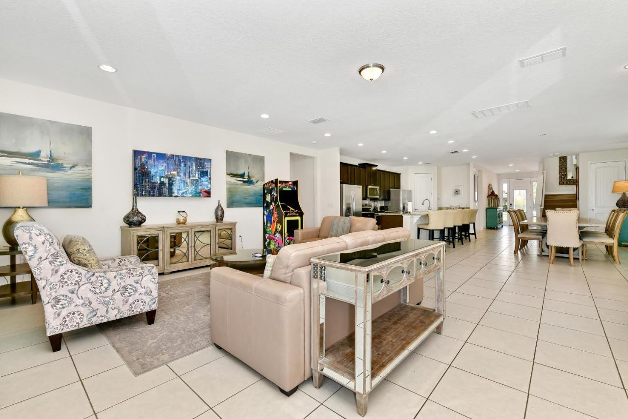 Holiday home Vibrant At Encore Resort: Private Pool & Amenities *