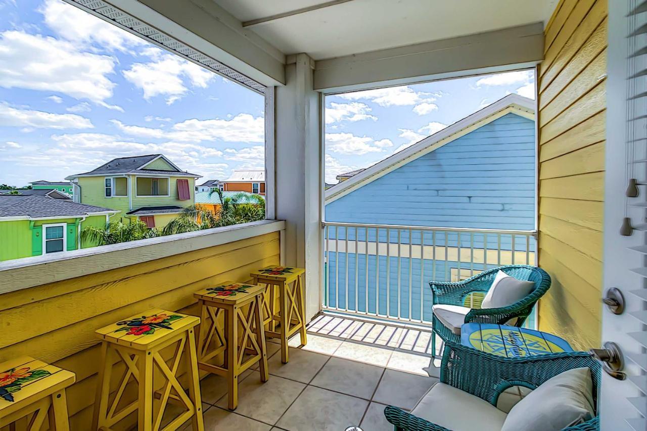 Margaritaville And Hot Tub, 3 Mi To Holiday home