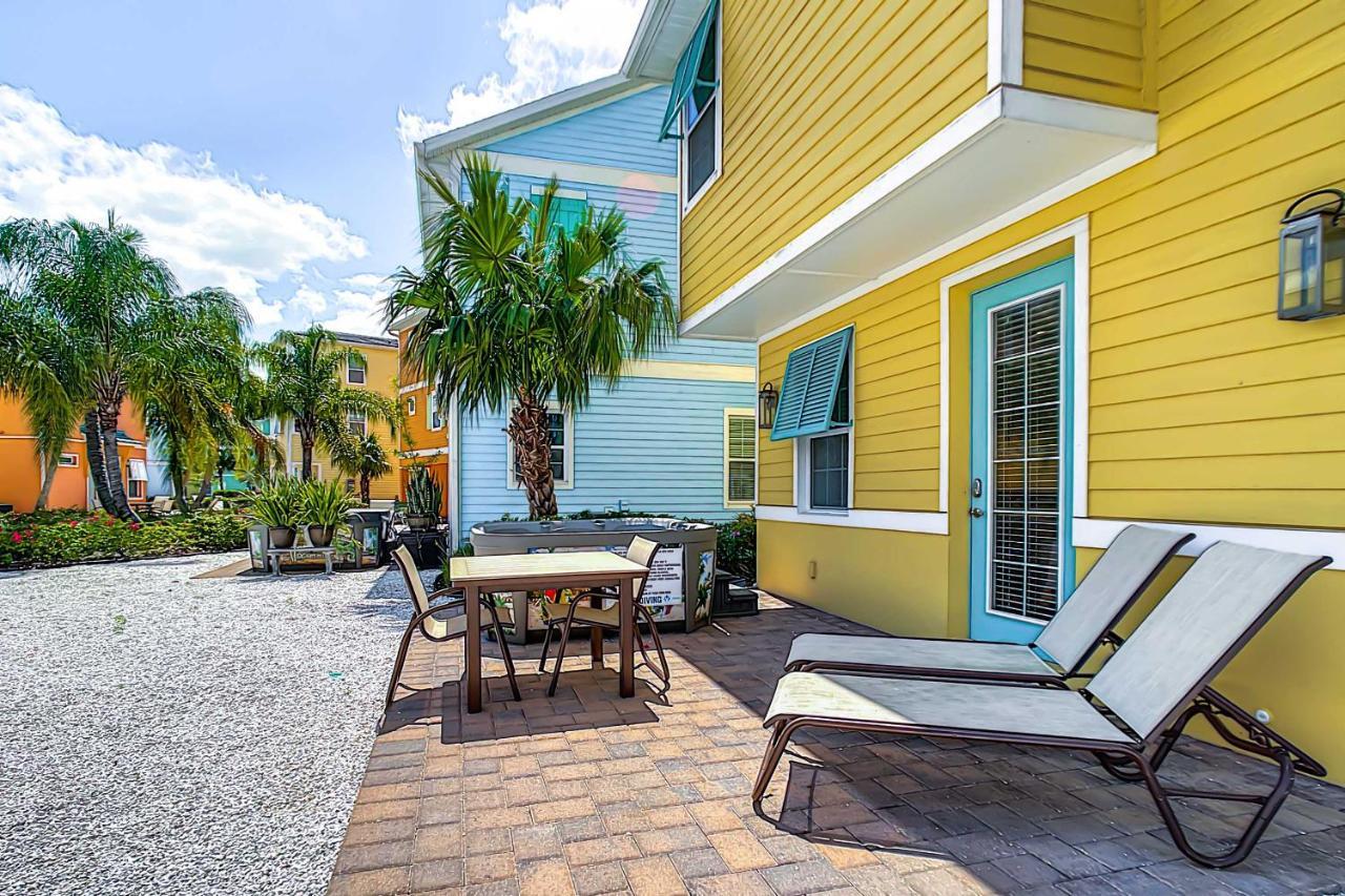 Margaritaville And Hot Tub, 3 Mi To Holiday home *
