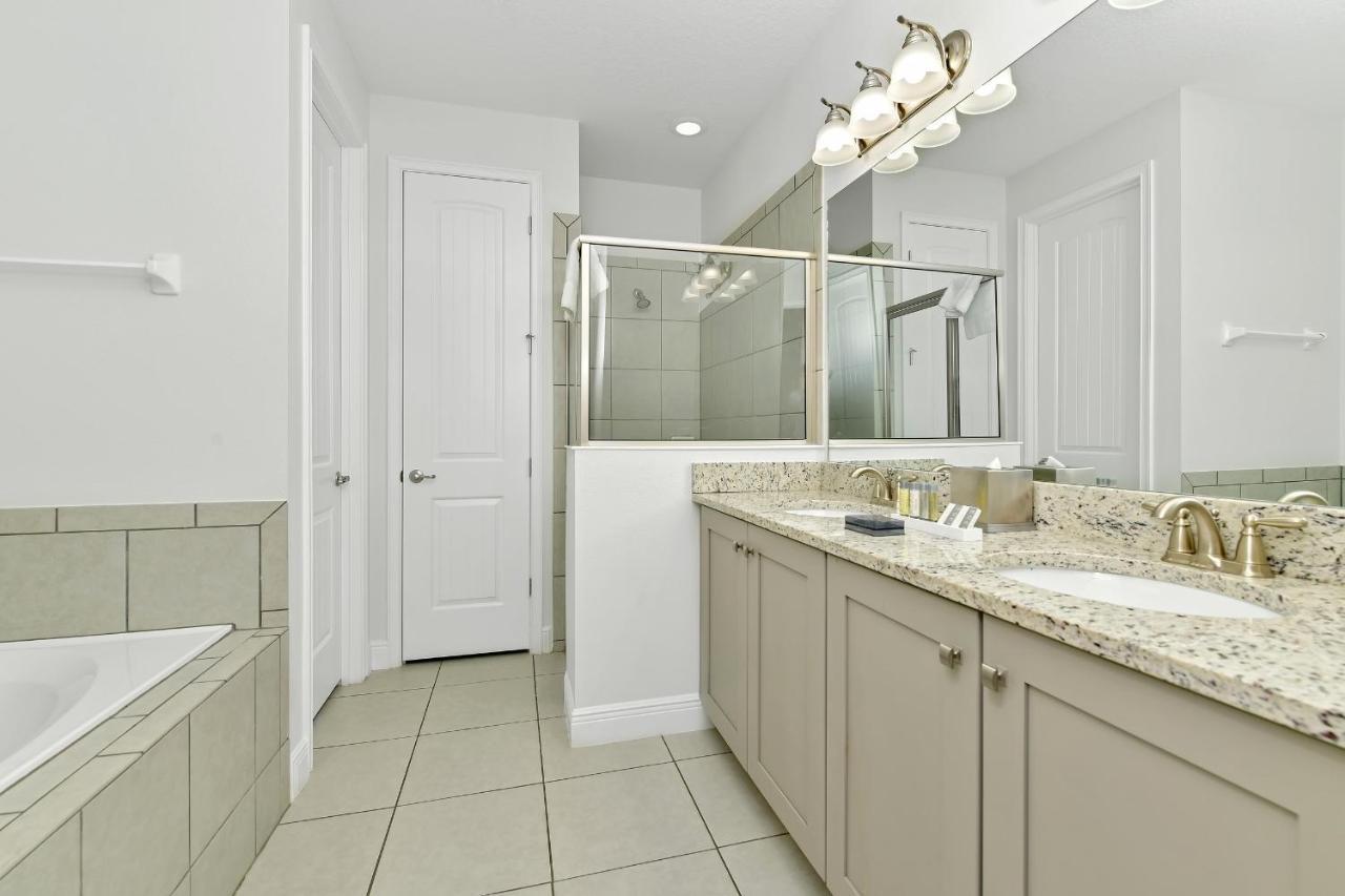 Spacious Near By Rentyl With Private Pool & Amenities - 250c Orlando
